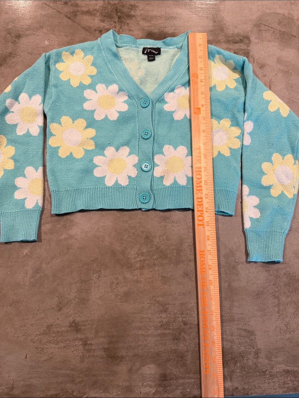 art class Aqua Daisy Cropped Cardigan
